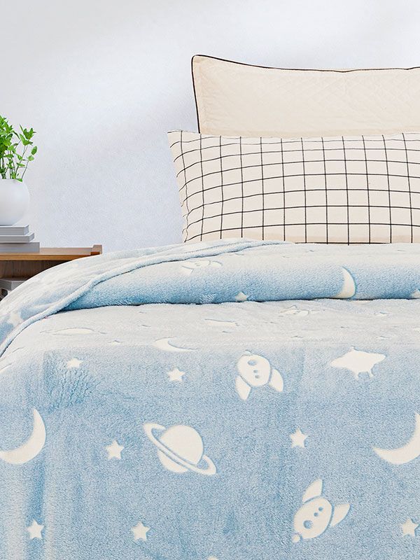 Κουβέρτα φωσφοριζέ αγκαλιας Space Blue 80×90