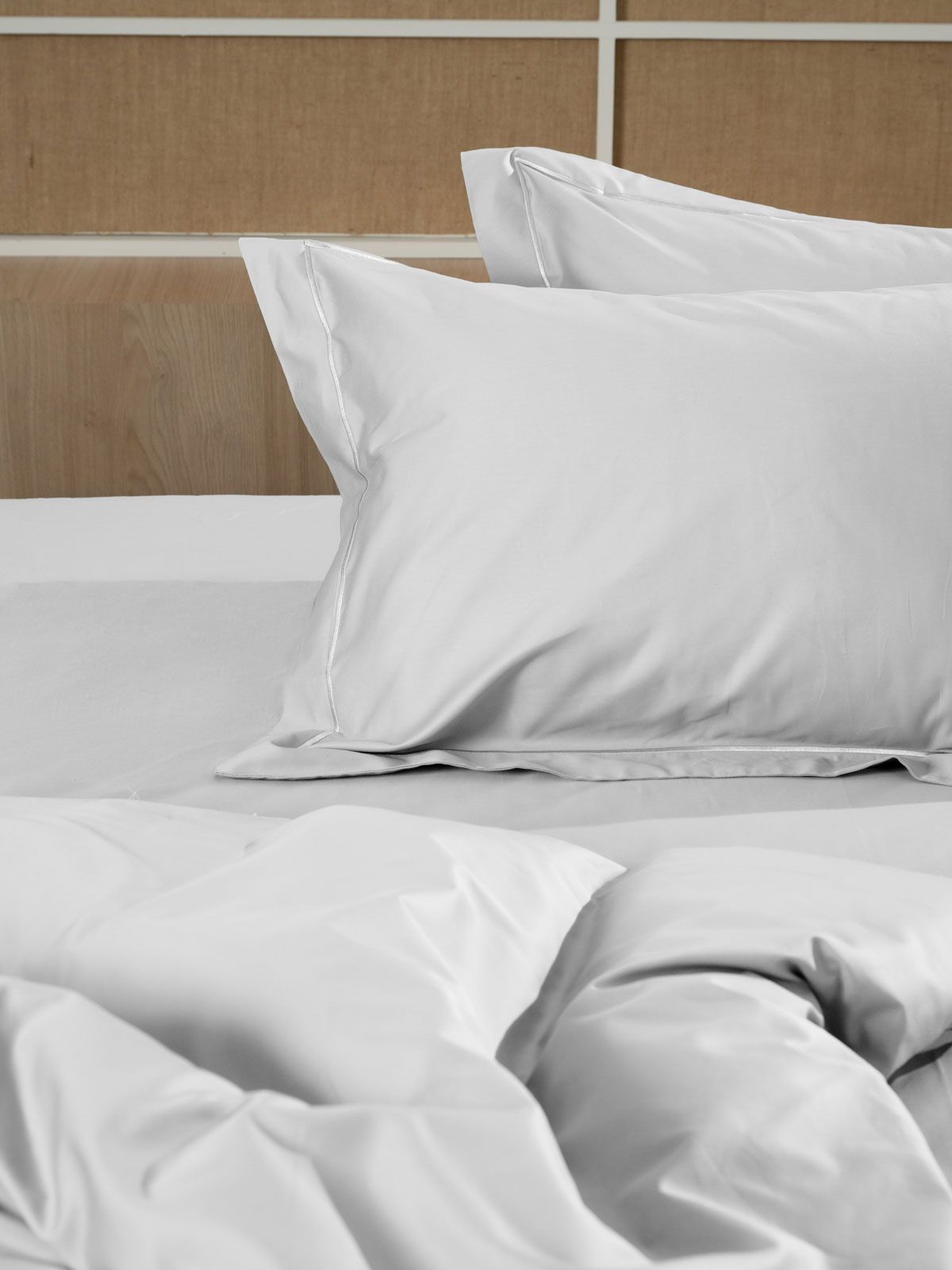 Σεντόνι Βαμβακοσατέν Omnia φλατ White Υπέρδιπλο (250×280)